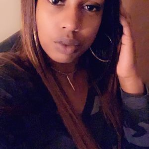 Meet your Posher, Dayna